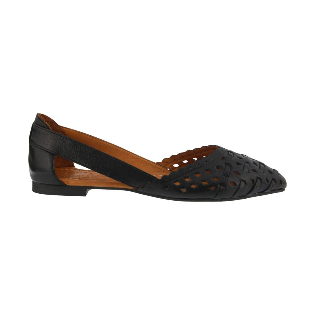 Black woven pointed-toe flat with low heel and tan insole, side view