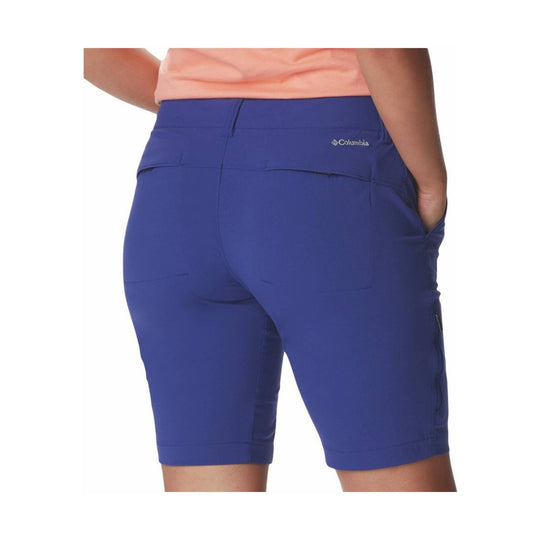Women’s blue hiking shorts with back pockets and a Columbia logo